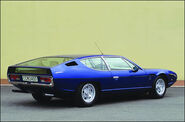 The Espada's rear profile