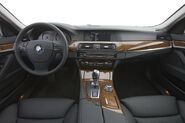 2011-BMW-5-Series-LWB-China-31