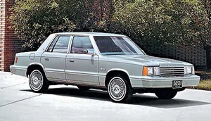 Chrysler-12-dodge-aries-1981
