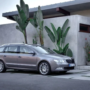 Skoda Superb Autopedia Fandom The škoda octavia is a small family car produced by the czech car manufacturer škoda auto since the end of 1996. skoda superb autopedia fandom