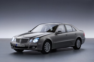 Mercedes-Benz W211 - from 2002 (24)small