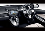 Mazda2-Demio-2009-5