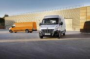 2011-Renault-Master-25