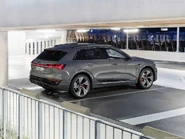 Audi-Q8 e-tron quattro-2024-1024-16.jpg (144 KB)