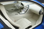 Bugatti-veyron-bleu-centenaire 15.jpg (267 KB)