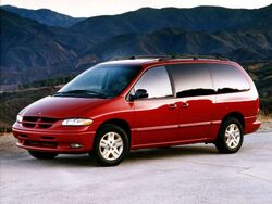 Dodge-Caravan-2