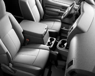 14-nissan-nv-press.jpg (685 KB)