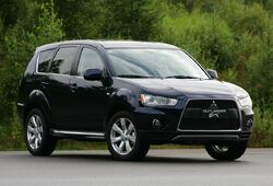 Mitsubishi Outlander — Wikipédia