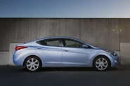 2011-Hyundai-Elantra-5