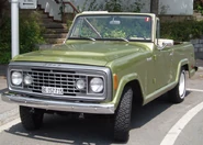 Jeep Commando C-104.jpg (114 KB)