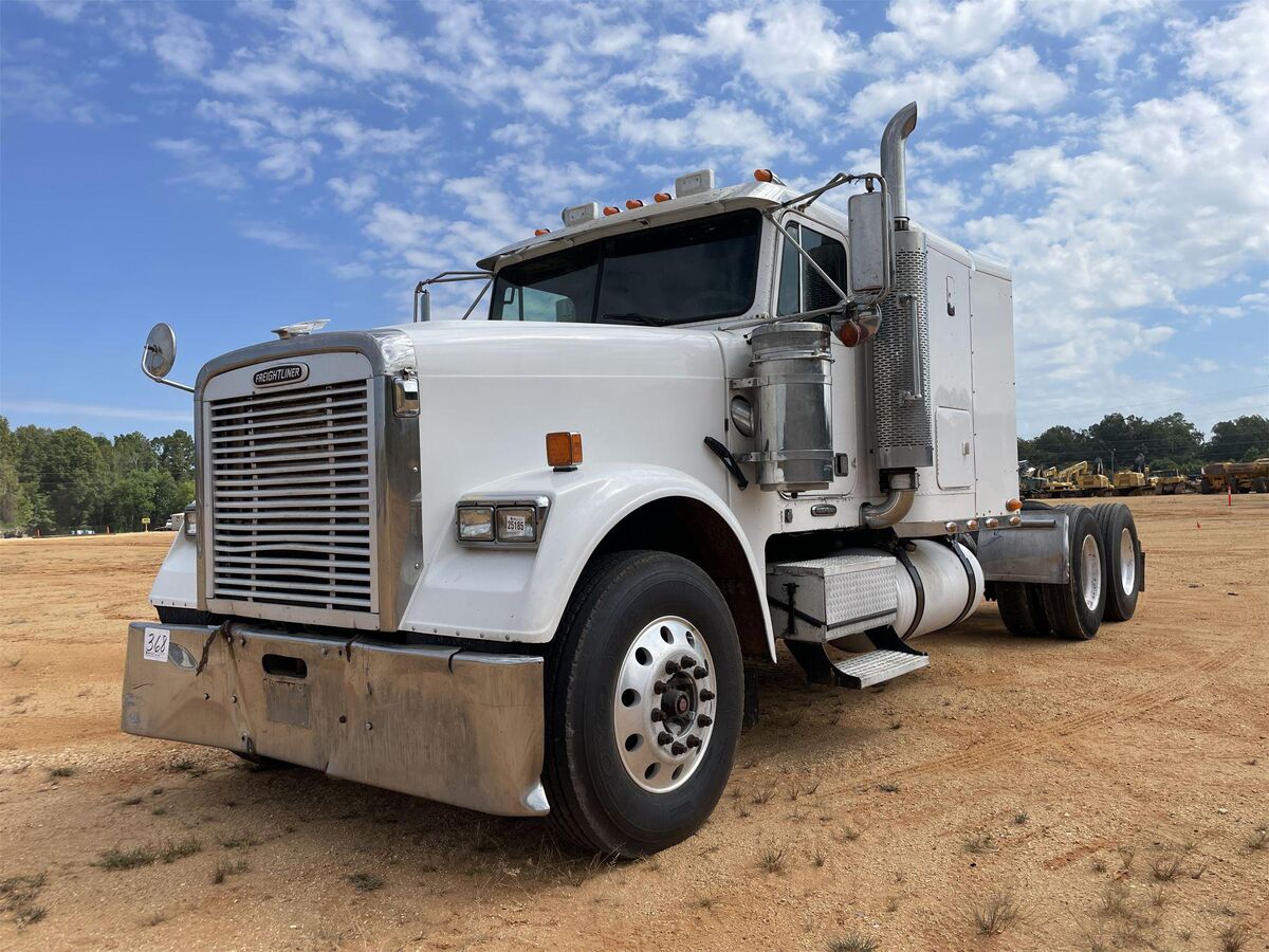 Freightliner FLD | Autopedia | Fandom
