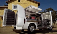 Nissan-NV2500-LCV-5.jpg (318 KB)