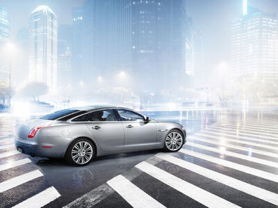 2010jaguarxj abh014.jpg