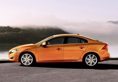 2011-Volvo-S60-Sedan-23small.jpg