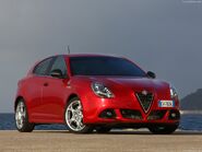 Alfa Romeo-Giulietta Quadrifoglio Verde-2014-1024-02