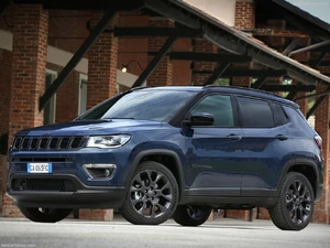 Jeep-Compass-2020-1024-01