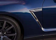 Nissan-GT-R 2011 18.jpg (140 KB)