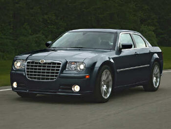2007 300 nightlightsdriving.jpg
