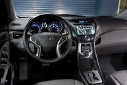 2011-Hyundai-Elantra-15