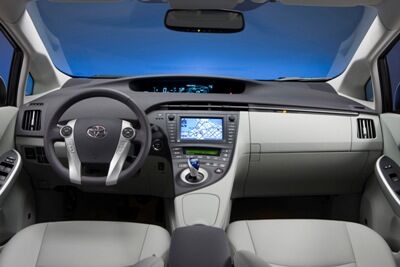40 2010 toyota priussmall.jpg