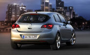 02-2010-opel-astra