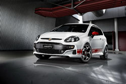 File:Fiat Punto Evo front 20100731.jpg - Simple English Wikipedia, the free  encyclopedia