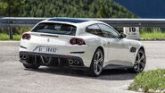 Gtc4lusso-road