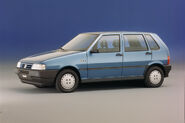 Fiat-Uno-947