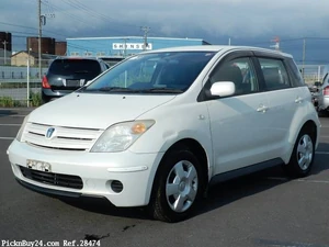 Toyota-ist-i-2001-2007-hatchback-5-door-exterior-3