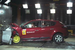 Renault-Megane-2009-31