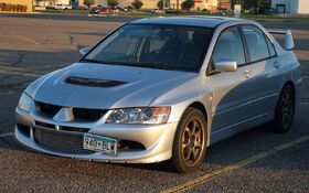 1280px-2004 Mitsubishi Lancer Evolution 8 2 