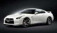 Nismo r35 f3qtr-6-.jpg (49 KB)