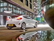 Hyundai-Veloster-2012-1024-55