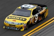 2012-nscs-9-car.jpg (37 KB)