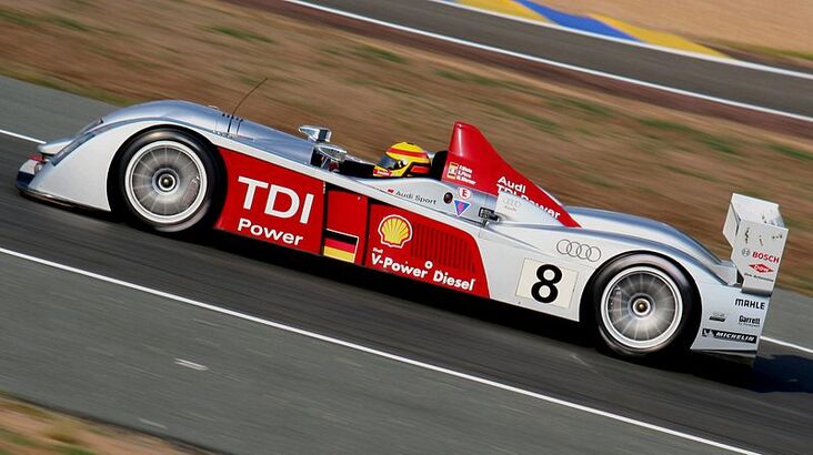 ★(1/43) アウディ R10 TDI 10 ル・マン ♯15 C.Bakkerud/C.Albers/O.Jarvis(IXLMM191) 732?cb=20130410152317