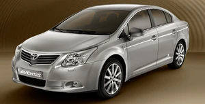 Toyota-Avensis-2009-8