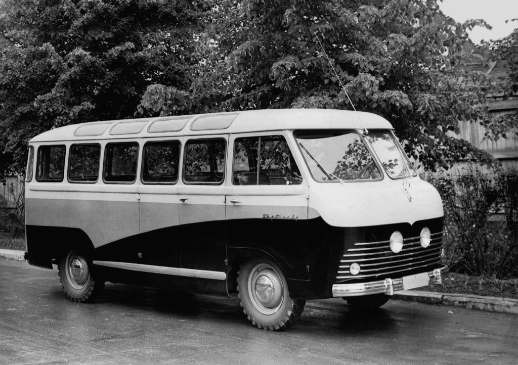 РАФ-10 "Фестиваль" | Автопедия вики | Fandom