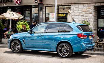 2017-BMW-X5-M-112-1