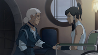 Katara ayudando a Korra