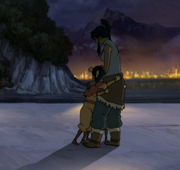 Ikki umarmt Korra