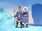 Sokka presenta a Katara