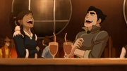 Korra und Bolin lachen