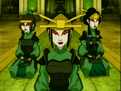 Azula's elite team, infiltreert Ba Sing Se