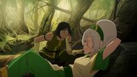 Bored Korra and relaxing Toph