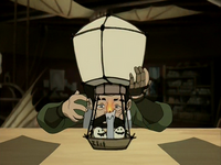 Mechanist working on the air balloon