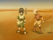 Aang le grita a Toph