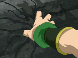 Toph dominando o metal