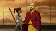 Korra sichert Tenzin ihre Hilfe zu