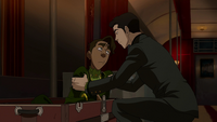 Mako intenta calmar a Wu