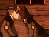 Suki kisses Sokka